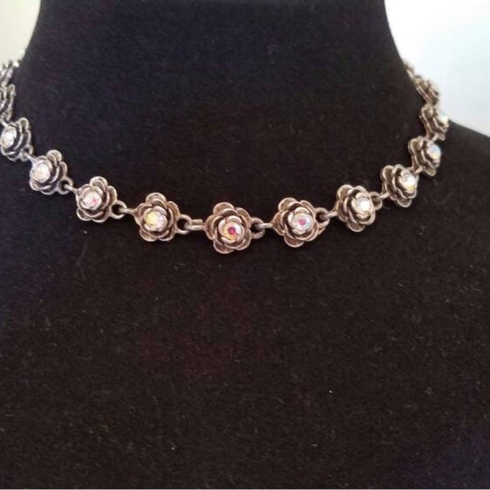 Rare find Primrose Necklace